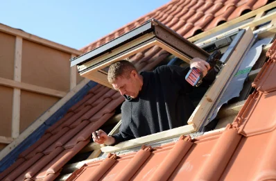Pose de fenêtres de toit Velux à Angliers
